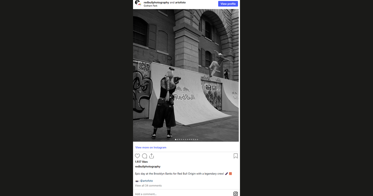 Instagram-postaus @redbullphotography — Arto Saari kuvasi Red Bull Originin Brooklyn Banksilla